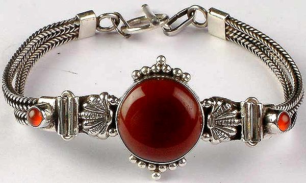 Oriental Bracelet with Carnelian