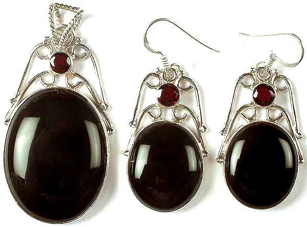 Oval Black Onyx Pendant & Earrings Set with Faceted Garnet