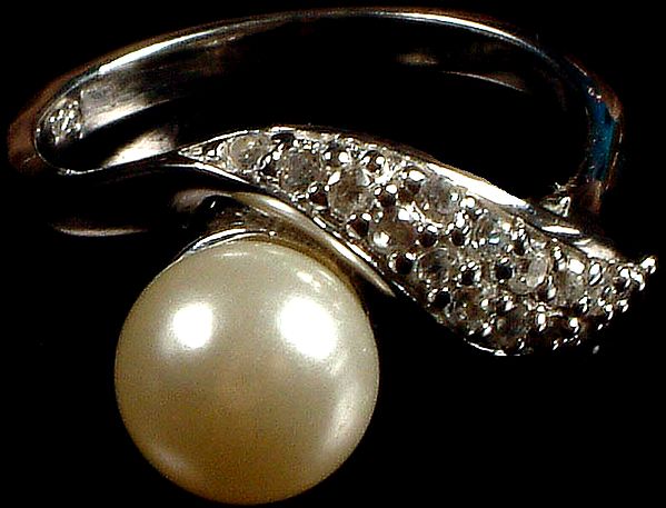 Pearl Designer Ring