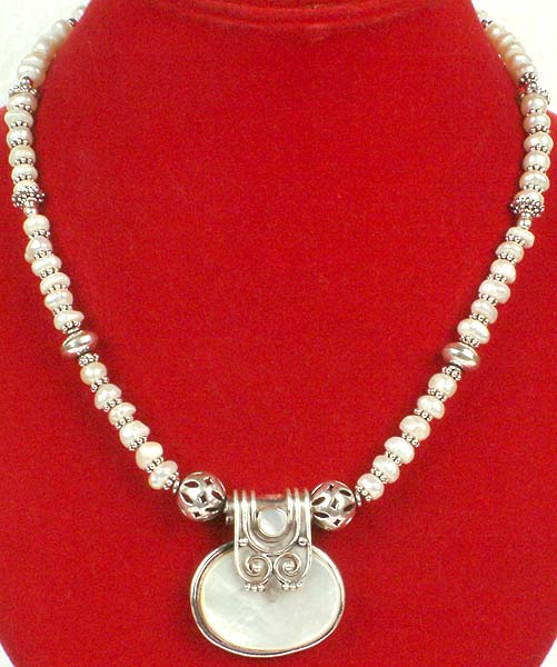 Pearl Necklace with Shell Pendant