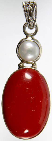 Redstone Pendant with Pearl