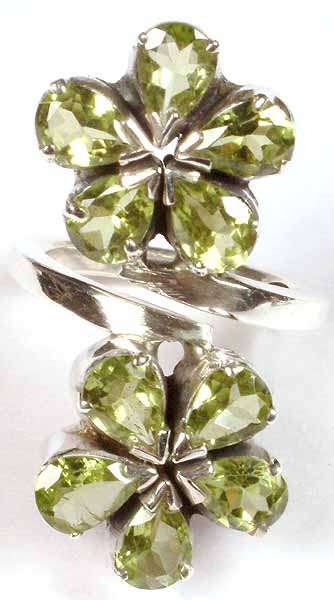 Ring of Faceted Peridot Flowers