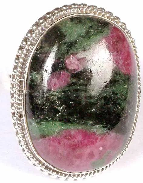 Ruby Zoiste Ring