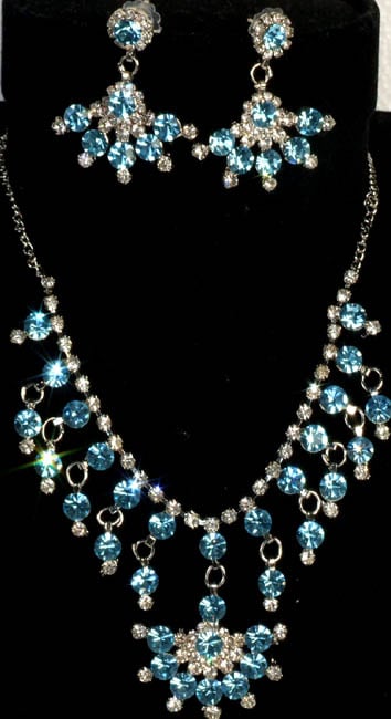 Sky-Blue Necklace and Earrings Set with Cut Glass