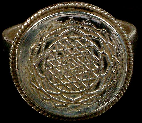 Sri Yantra Ring