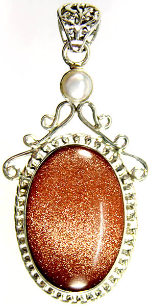 Sunstone Oval Pendant with Pearl