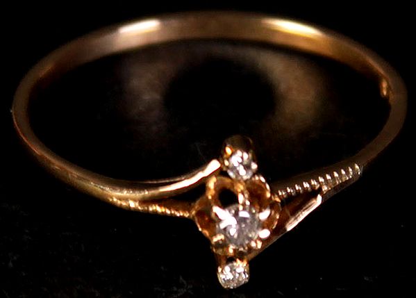 Triple Diamond Gold Ring | Dazzling Gold Jewelry with Diamonds