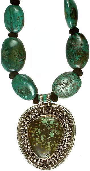 Turquoise Antiquated Necklace
