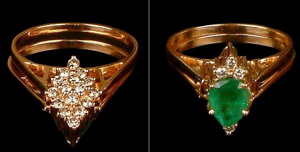 Two Way Ring (Emerald & Diamonds)