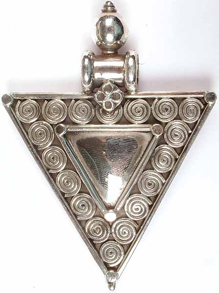 Yoni Pendant with Spirals