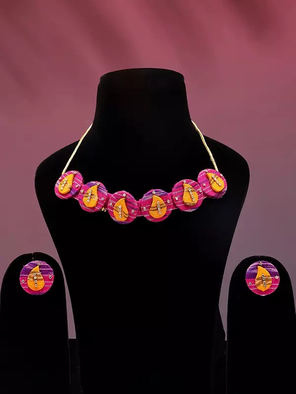 Round Shape Handloom Sambalpuri Fabric Choker Set with Earrings