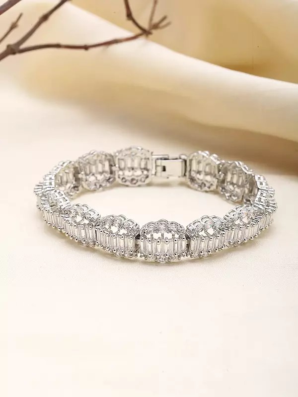 Sparkling Geometric Bracelet with Baguette and Round Stones