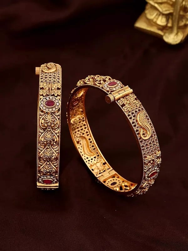 Stone Studded Openable Pair of Bangles