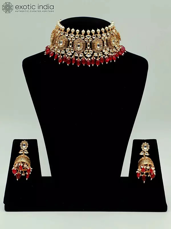 Flower Design Choker Set With Kundan Stone And Beads