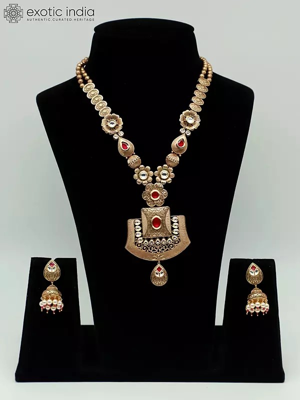 Bridal Necklace Set With Beautiful Earrings And Studded Kundan Pendant