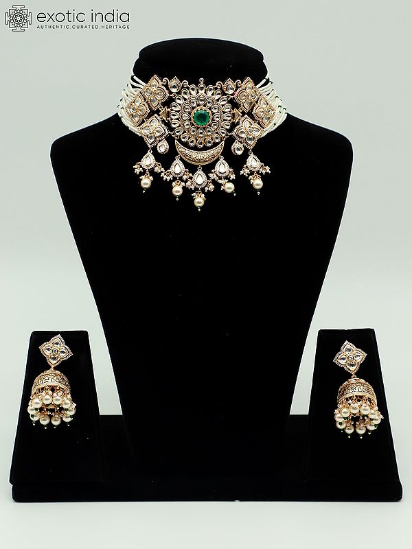 Traditional Bandhai Choker Set With Earrings And Pearls