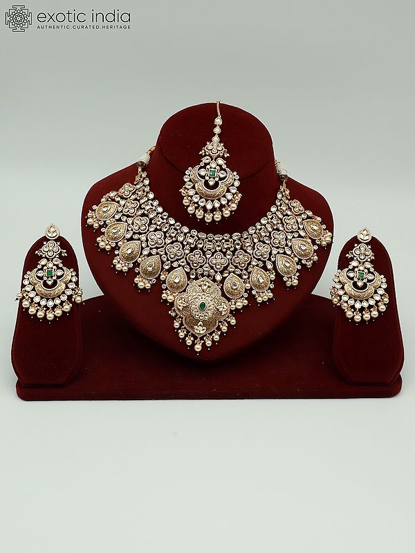 Hanging Beads Heavy Kundan Necklace Set With Earrings And Mangtika