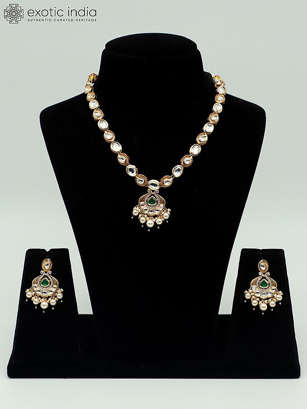 Stunning Single Layer Necklace Set With Kundan And Beads Hanging Pendant