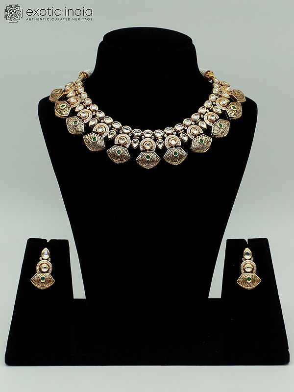 Beautiful Floral Carving Necklace Set With Attractive Earrings