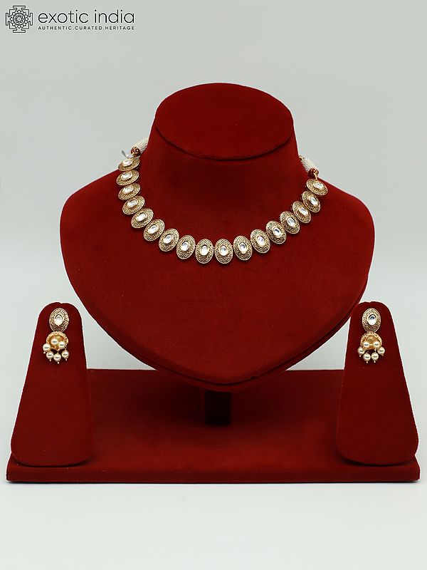 Beautiful Light Necklace Set With Kundan Studded And Earrings