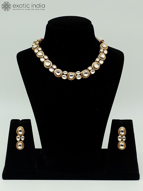 Single Layer Stunning Necklace Set With Beautiful Earrings And Kundan Stone