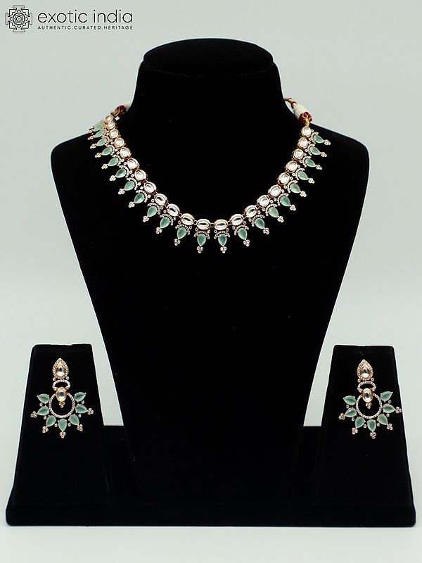 Designer Light Necklace Set With Beautiful Earrings And Studded Kundan