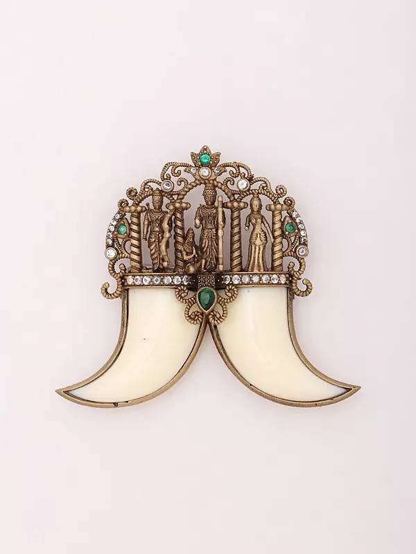 Ram Darbar Brooch with Tiger Nail
