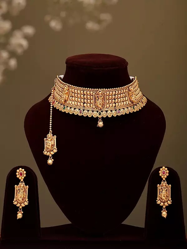 South Indian Temple-Style Fluting Krishna Choker Necklace with Earrings and Mangtika