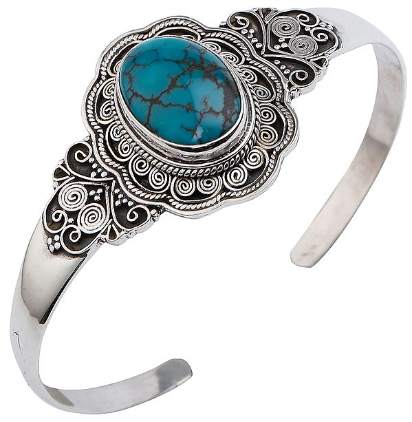 Beautifully Crafted Silver Bracelet Cuff Bracelet with Turquoise from Nepal (Adjustable Size)