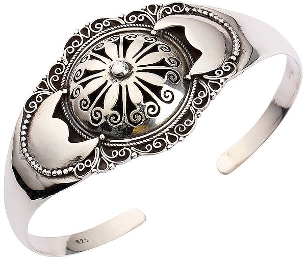 Sterling Silver Emboss Flower Bracelet (Adjustable Size)