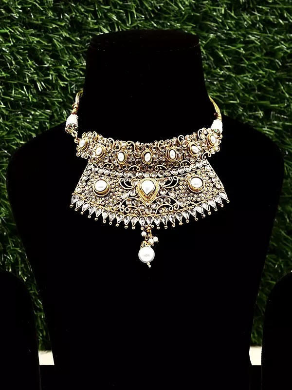 Choker Necklace with Pearl Drop