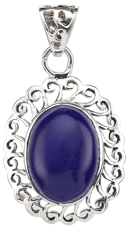 Oval Pendant of Lapis Lazuli with Lattice Border