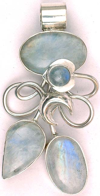 Art Noveau Pendant of Moonstone