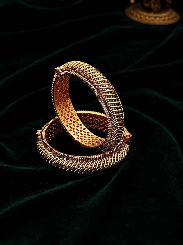 Openable Kada Bangles with Swirl Detailing