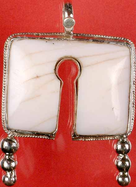 Keyhole Pendant of Mother of Pearl