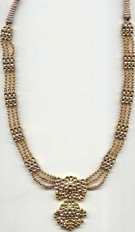 Kundan Necklace 
With Ear Rings