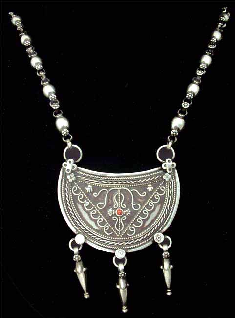 Mughal Necklace with Filigree