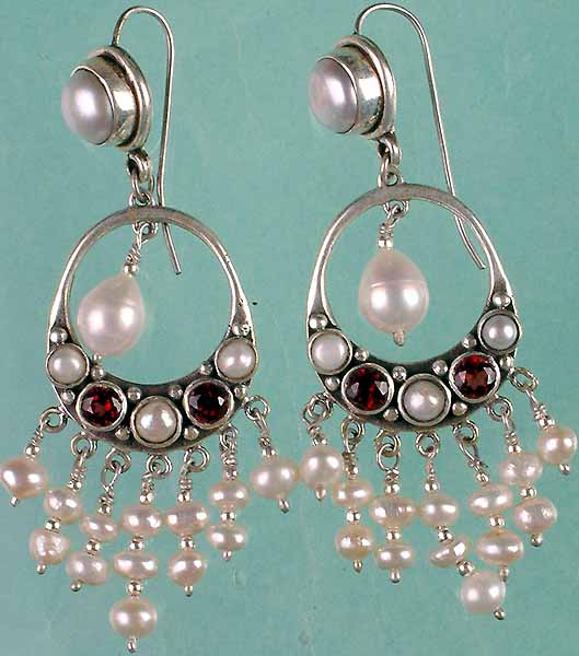 Pearl Earrings with Garnet