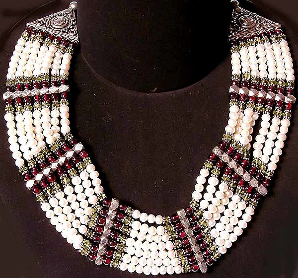 Pearl Necklace with Garnet and Peridot