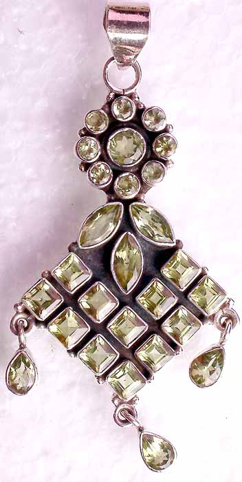 Pendant of Peridot