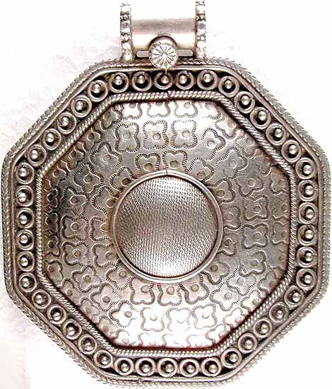 Ratangarhi Amulet