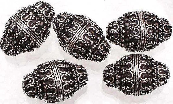 Sterling Beads in the Mughal Tradition