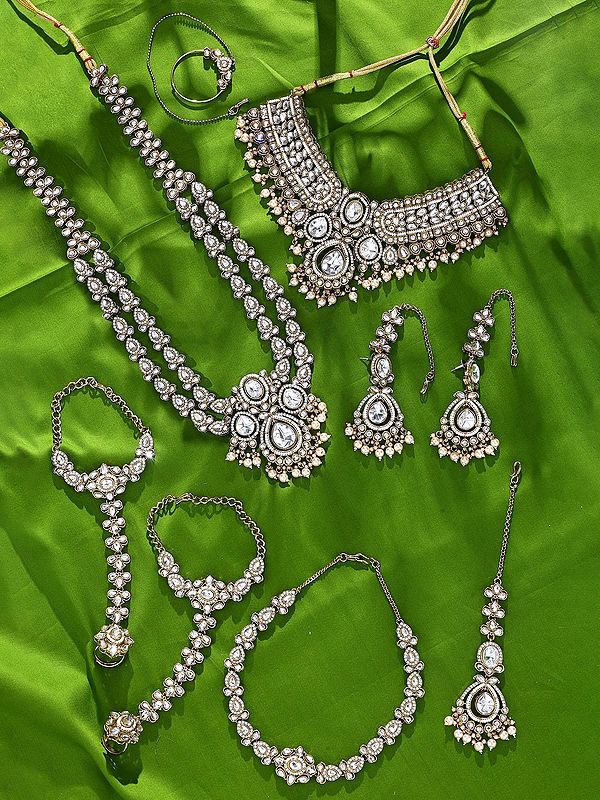 Complete Bridal Jewellery Set with Teardrop Polki Stones