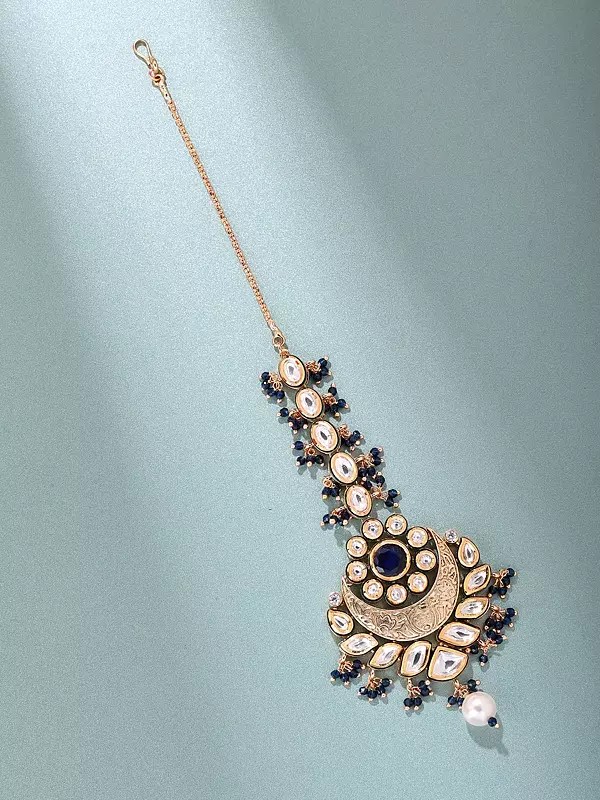 Kundan Meenakari Maang Tikka with Crescent Moon and Stone Embellishments