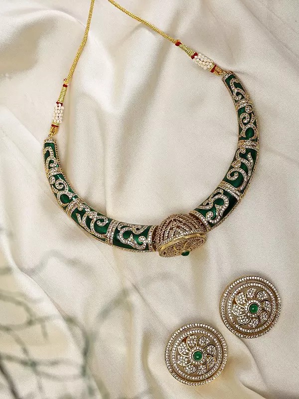 Green Stone Studded Rajasthani Style Hasli Necklace with Stud Earrings