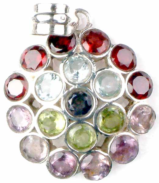 A Harmonious Combination of Faceted Gemstones