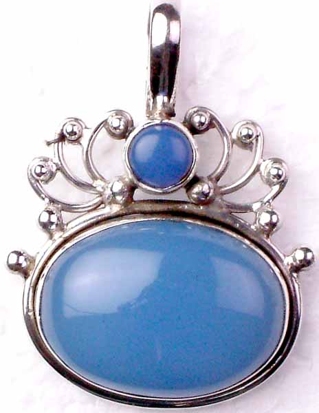 Chalcedony Crown Pendant