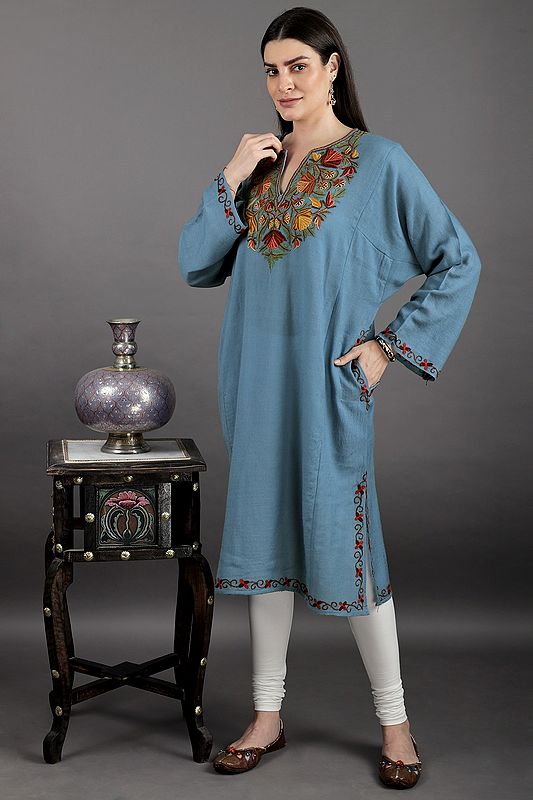 Kashmiri Phiran with Aari Hand-Embroidery on Neck