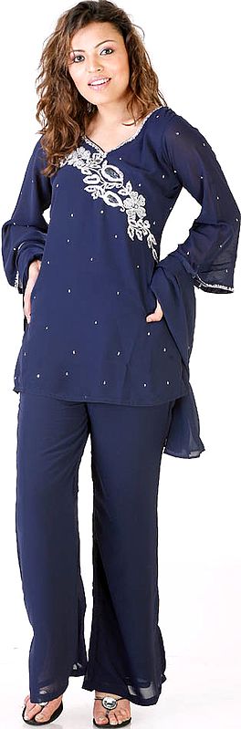Midnight-Blue Parallel Suit with Sequins Embroidered as Flowers