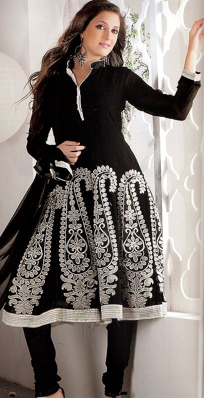 Phantom-Black Flaired Choodidaar Suit with Large Embroidered Paisleys and Patch Border